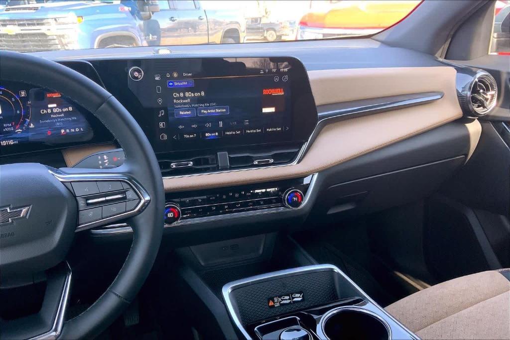 used 2025 Chevrolet Equinox car, priced at $29,999