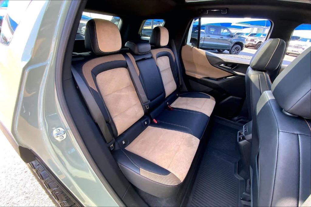 used 2025 Chevrolet Equinox car, priced at $29,999