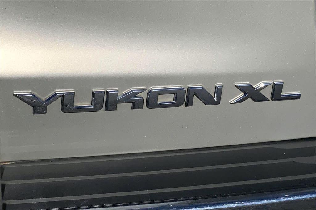 used 2017 GMC Yukon XL car, priced at $28,208