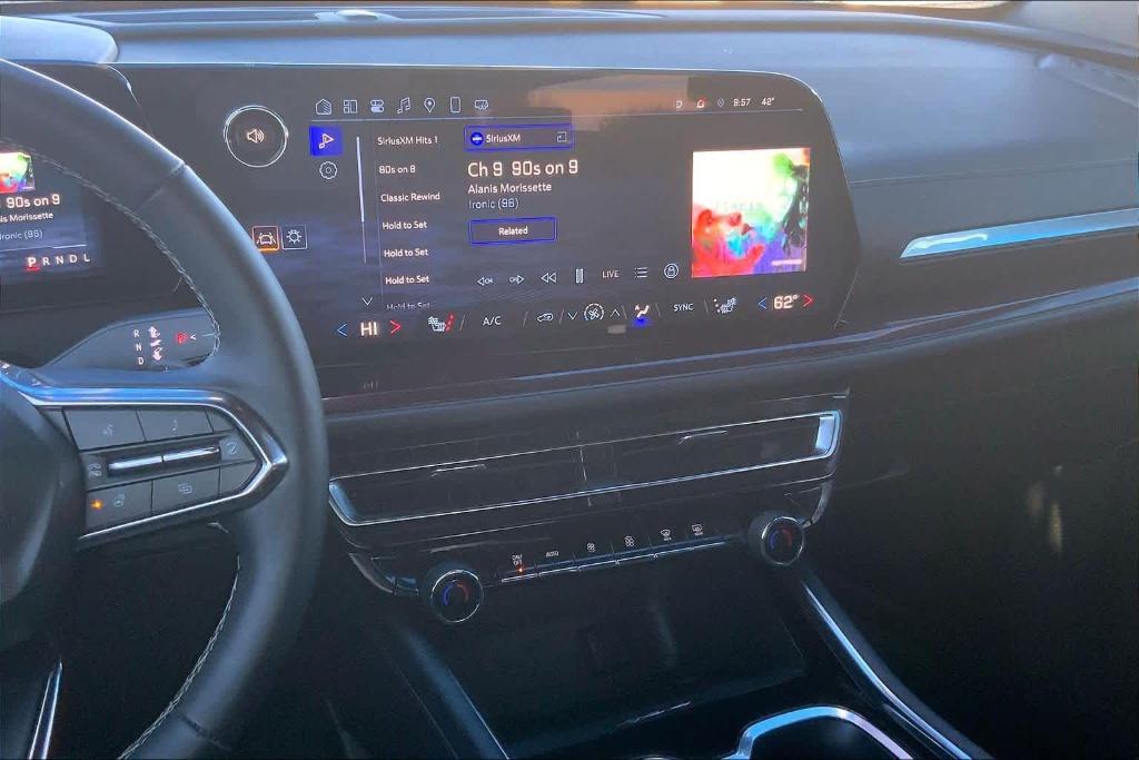 used 2024 Chevrolet Traverse car, priced at $41,999