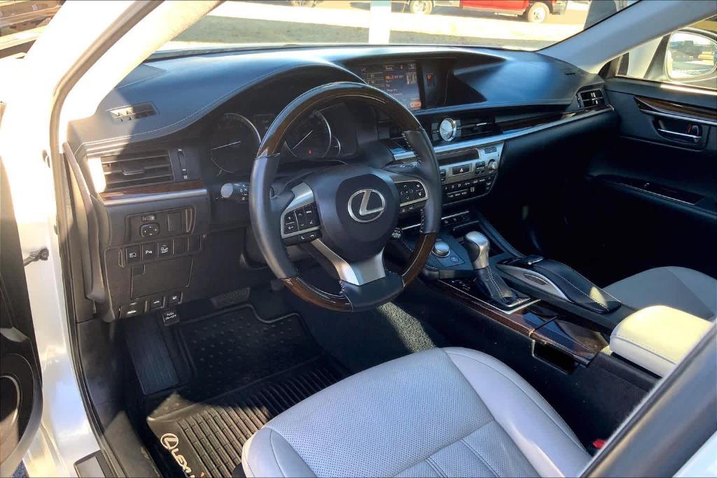 used 2016 Lexus ES 350 car, priced at $15,882