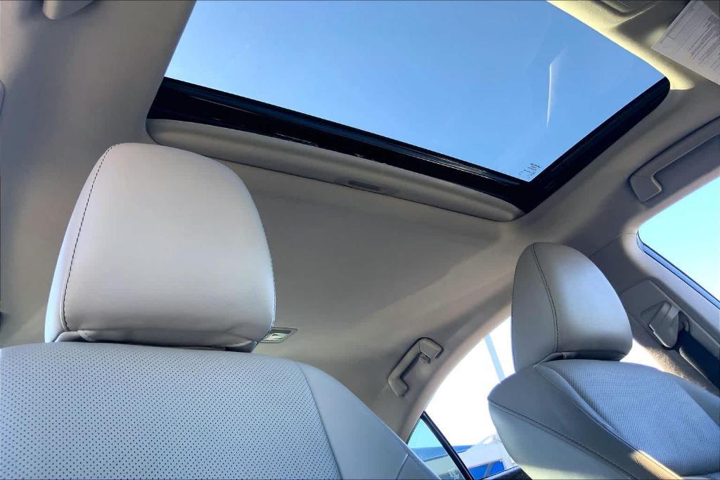 used 2016 Lexus ES 350 car, priced at $15,882