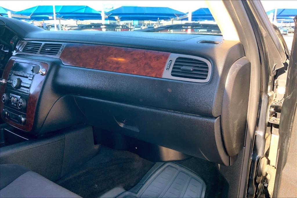 used 2013 Chevrolet Suburban car, priced at $9,499