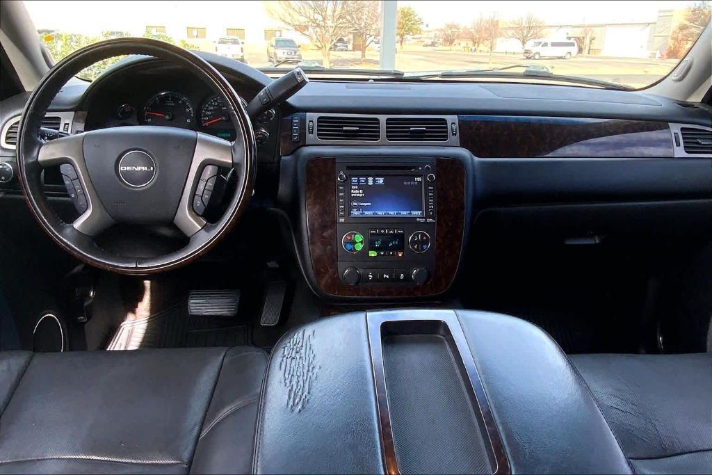 used 2013 GMC Yukon car, priced at $11,999