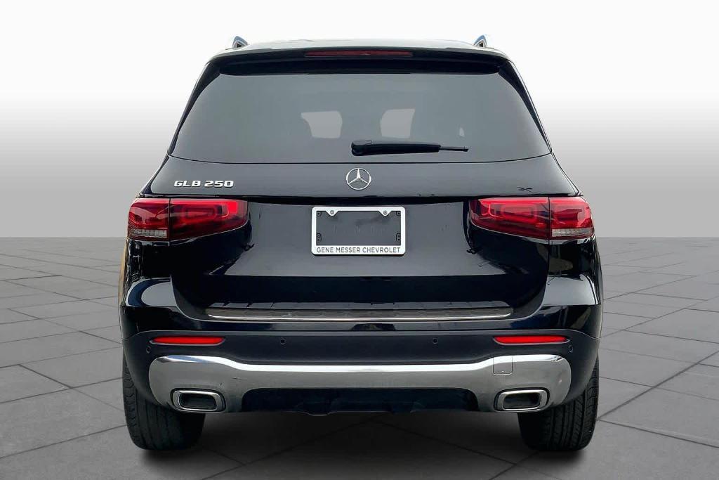 used 2021 Mercedes-Benz GLB 250 car, priced at $24,859