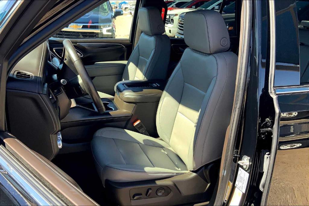 used 2023 GMC Yukon car, priced at $53,999