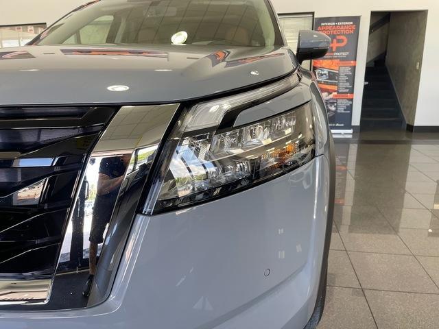 used 2025 Nissan Pathfinder car, priced at $38,999