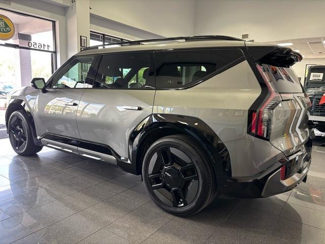 used 2024 Kia EV9 car, priced at $39,999
