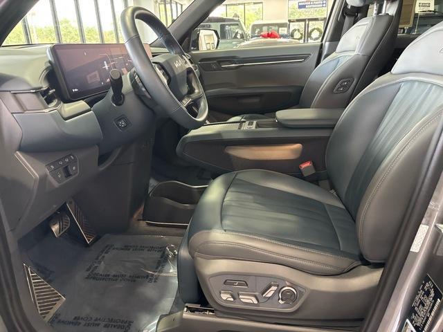 used 2024 Kia EV9 car, priced at $39,999