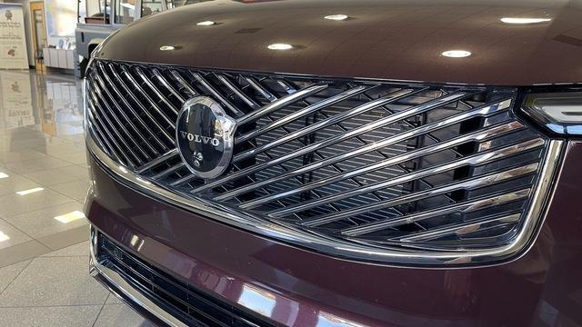 used 2025 Volvo XC90 Plug-In Hybrid car, priced at $57,999