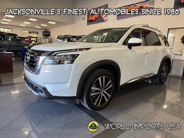 used 2024 Nissan Pathfinder car, priced at $33,999