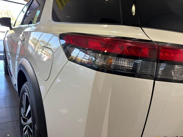 used 2024 Nissan Pathfinder car, priced at $32,999
