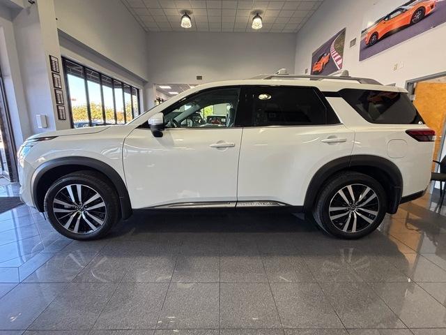 used 2024 Nissan Pathfinder car, priced at $32,999