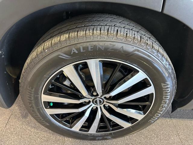 used 2024 Nissan Pathfinder car, priced at $32,999