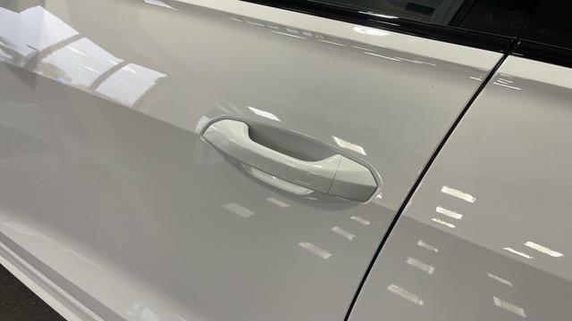 used 2025 Audi RS Q8 car, priced at $119,999