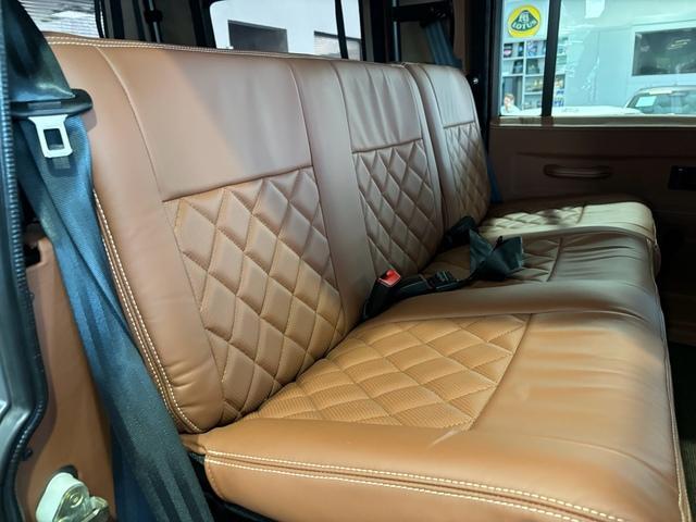 1997 Gray Land Rover Defender