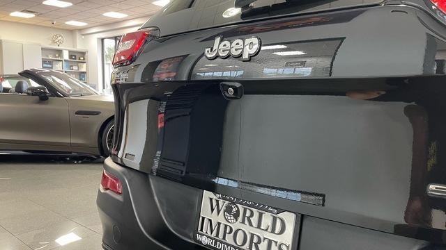 used 2015 Jeep Cherokee car, priced at $8,999