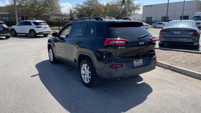 used 2015 Jeep Cherokee car, priced at $9,999