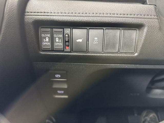 used 2026 Honda Odyssey car, priced at $39,900