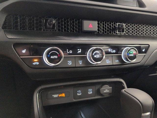 new 2026 Honda CR-V Hybrid car, priced at $39,583