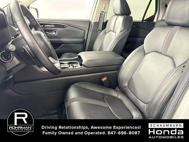 used 2025 Honda Pilot car, priced at $46,000