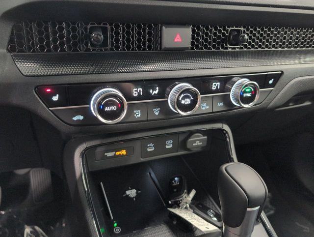 new 2026 Honda CR-V Hybrid car, priced at $39,583