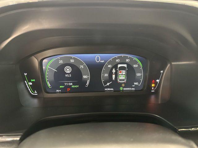 new 2026 Honda CR-V Hybrid car, priced at $40,015