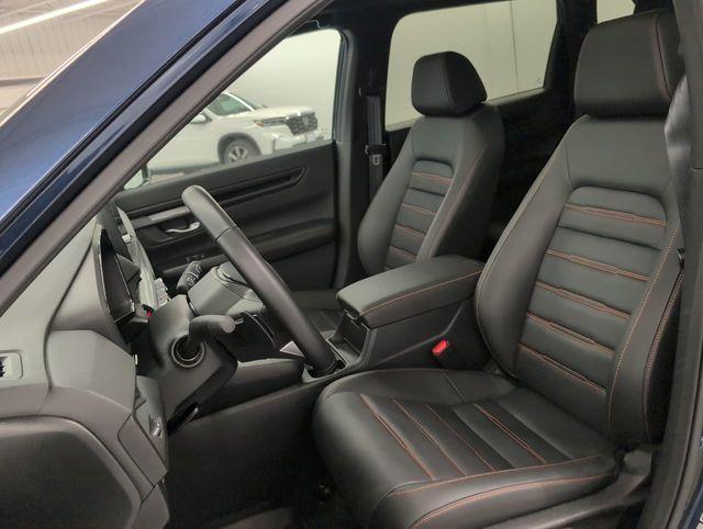 new 2026 Honda CR-V Hybrid car, priced at $39,583