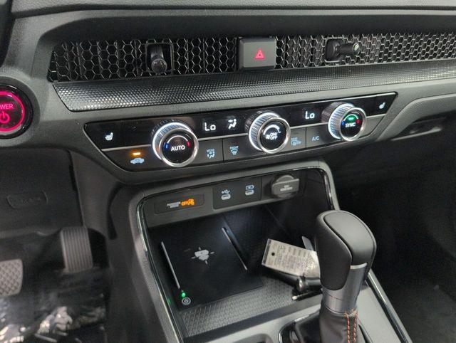 new 2026 Honda CR-V Hybrid car, priced at $39,583