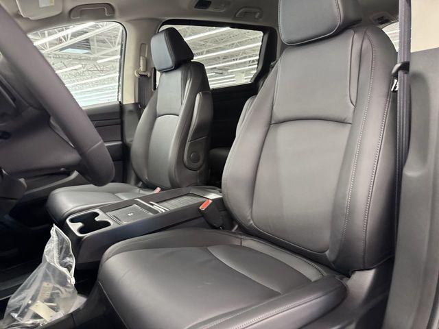 new 2026 Honda Odyssey car, priced at $41,137
