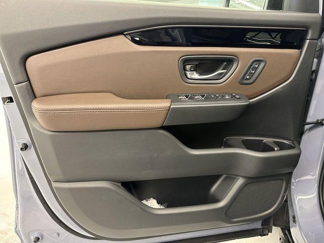 new 2026 Honda Pilot car, priced at $51,426