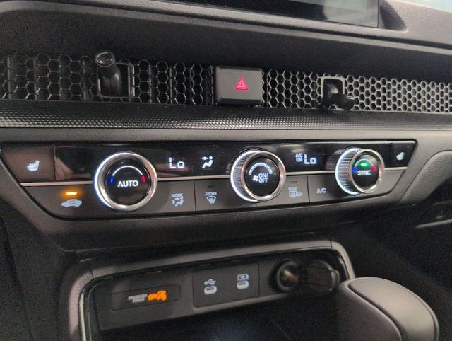 new 2026 Honda CR-V Hybrid car, priced at $39,583