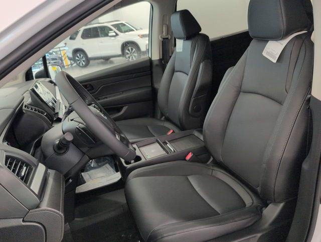 new 2026 Honda Odyssey car, priced at $42,064