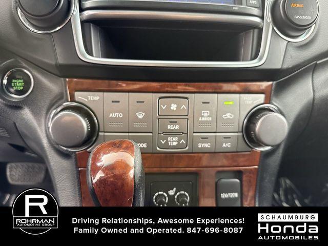 used 2013 Toyota Highlander car, priced at $11,900