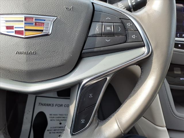 used 2023 Cadillac XT5 car, priced at $33,940