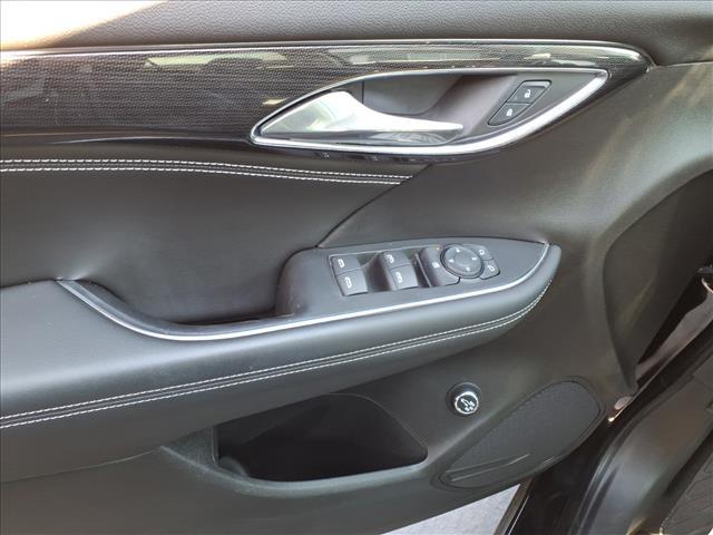 used 2023 Buick Envision car, priced at $26,125