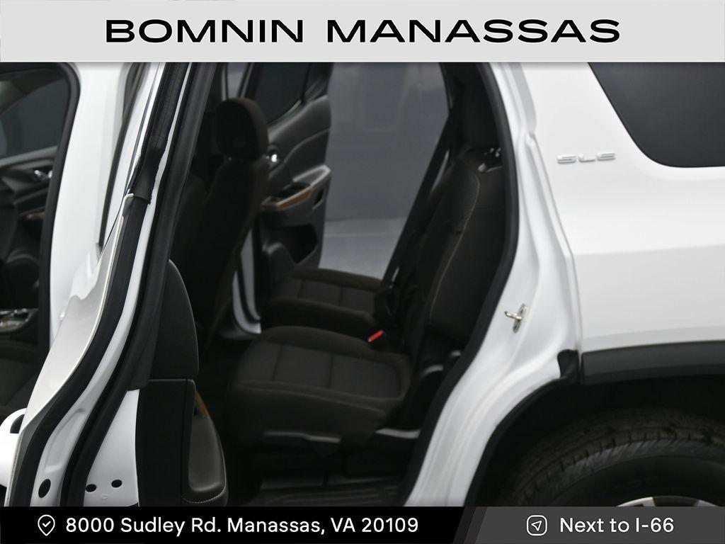 used 2023 GMC Acadia car, priced at $27,490