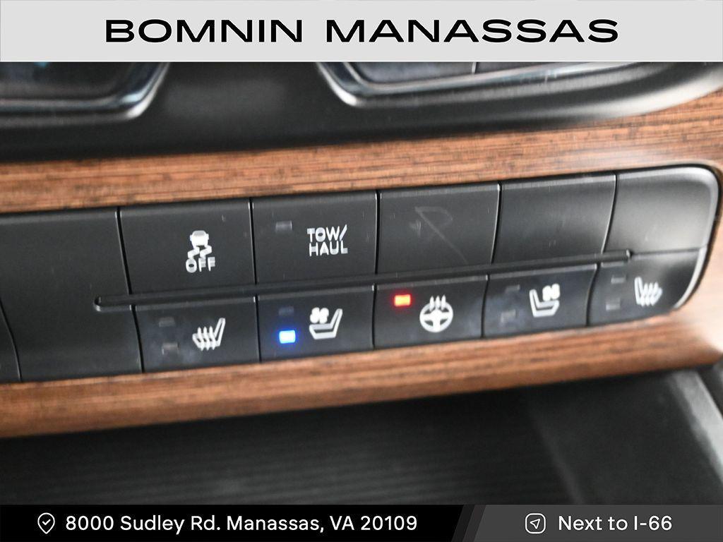 used 2015 Ram 1500 car, priced at $13,998