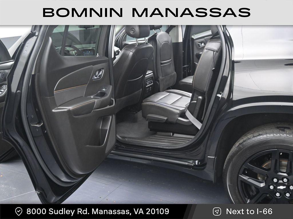 used 2021 Chevrolet Traverse car, priced at $23,994