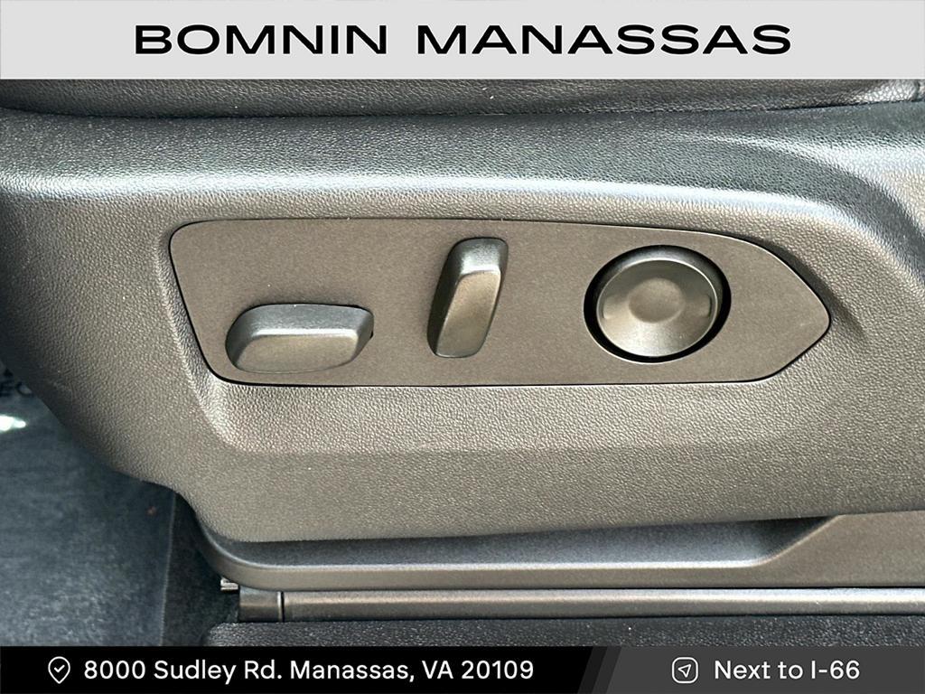 used 2022 Chevrolet Tahoe car, priced at $48,490