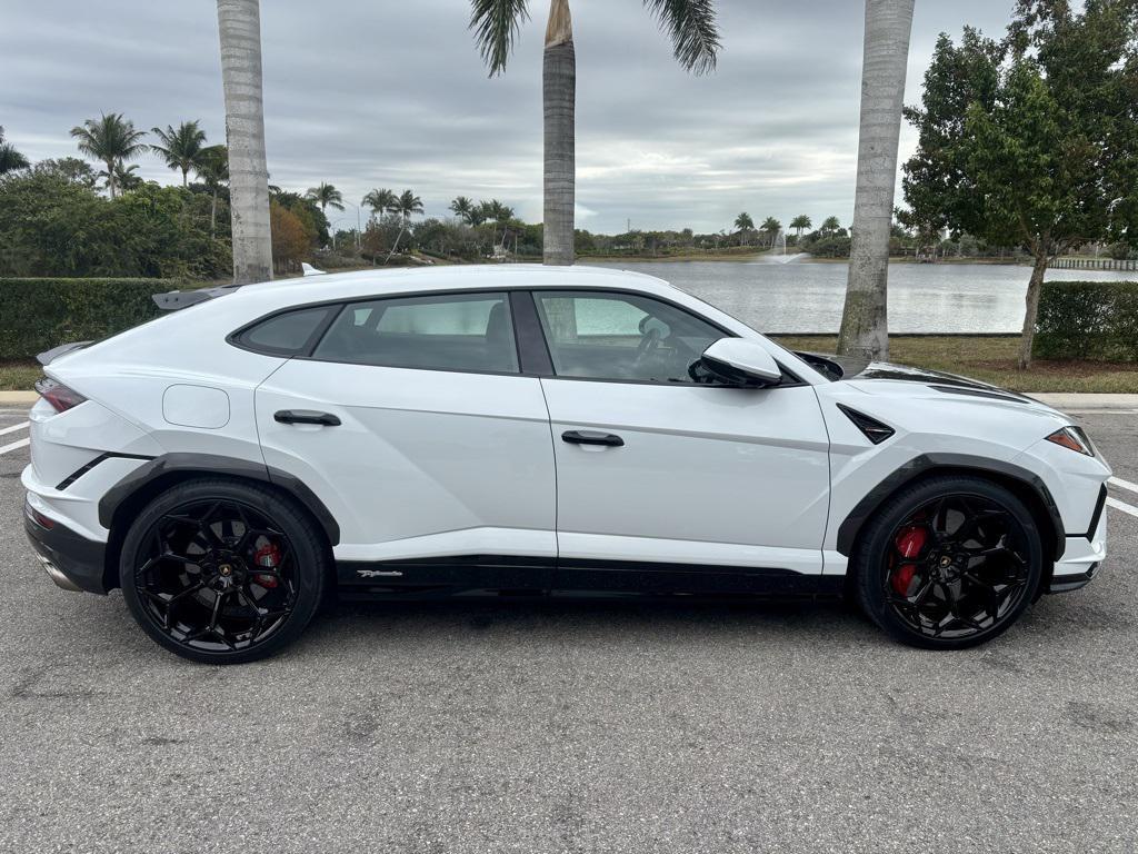 used 2024 Lamborghini Urus car, priced at $324,922