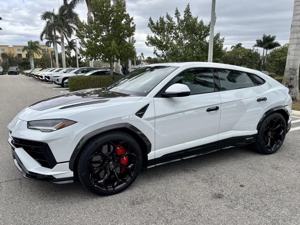 used 2024 Lamborghini Urus car, priced at $324,922
