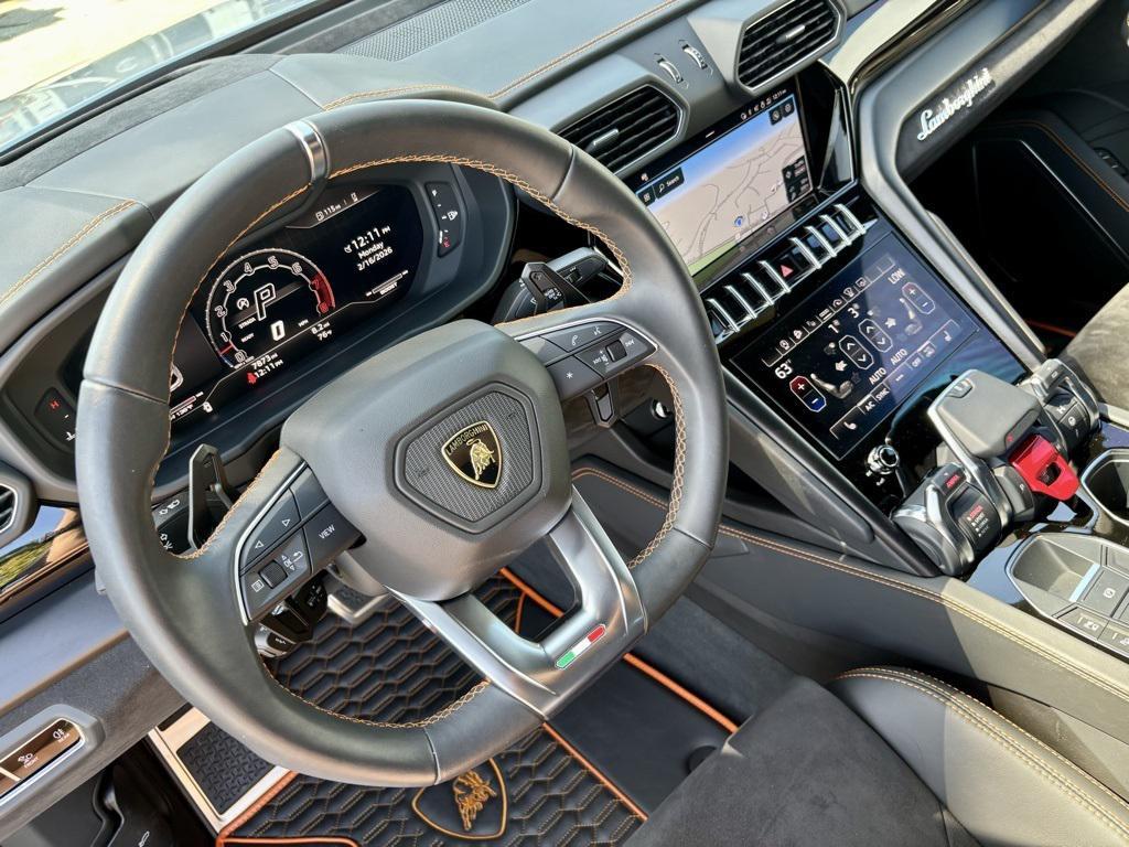 used 2023 Lamborghini Urus car, priced at $259,938