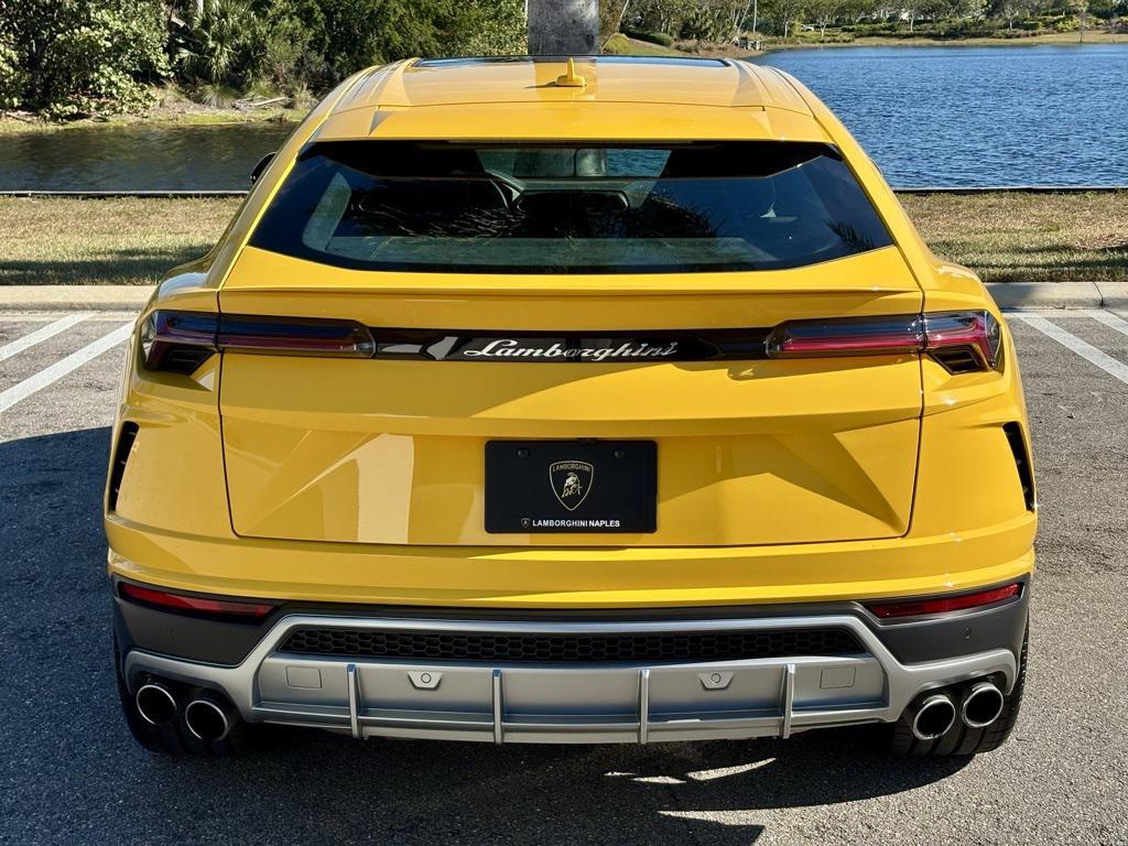 used 2022 Lamborghini Urus car, priced at $219,933