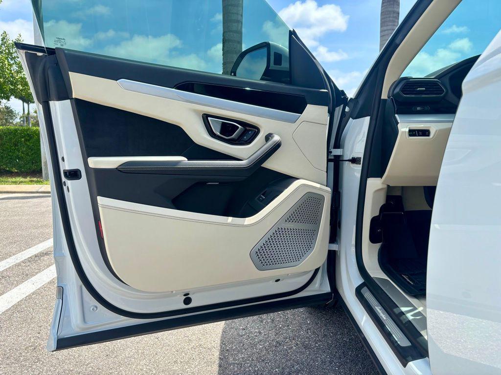 used 2020 Lamborghini Urus car, priced at $196,922