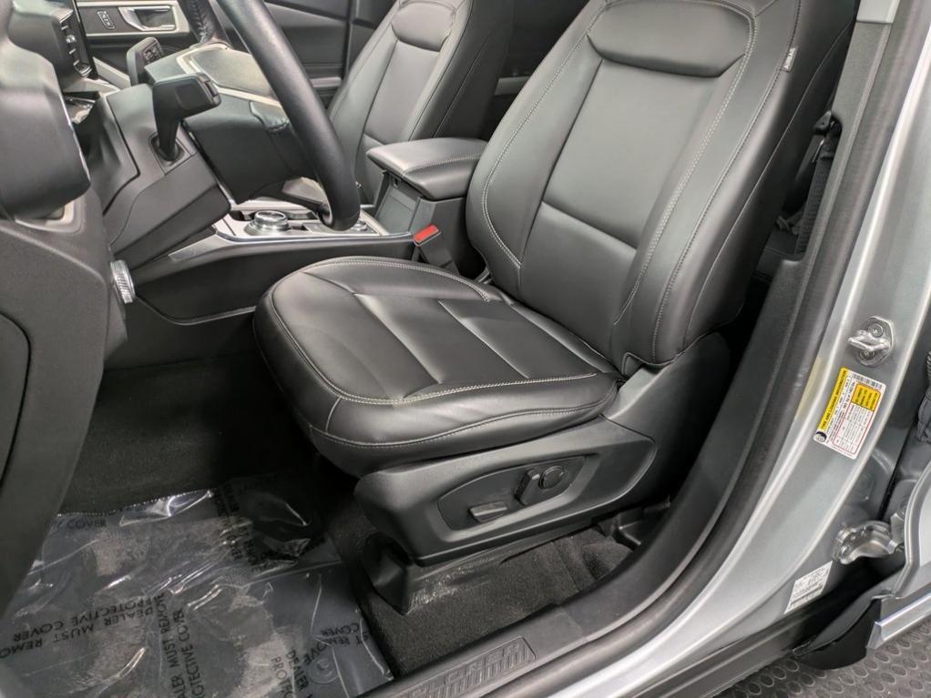 used 2022 Ford Explorer car, priced at $30,900