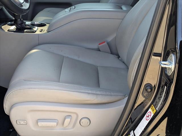 used 2019 Toyota Highlander car, priced at $18,238