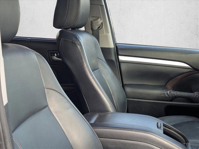 used 2015 Toyota Highlander car, priced at $11,857