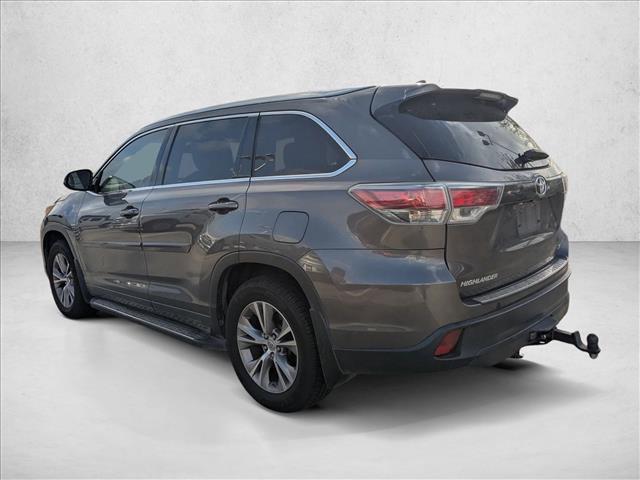 used 2015 Toyota Highlander car, priced at $11,857