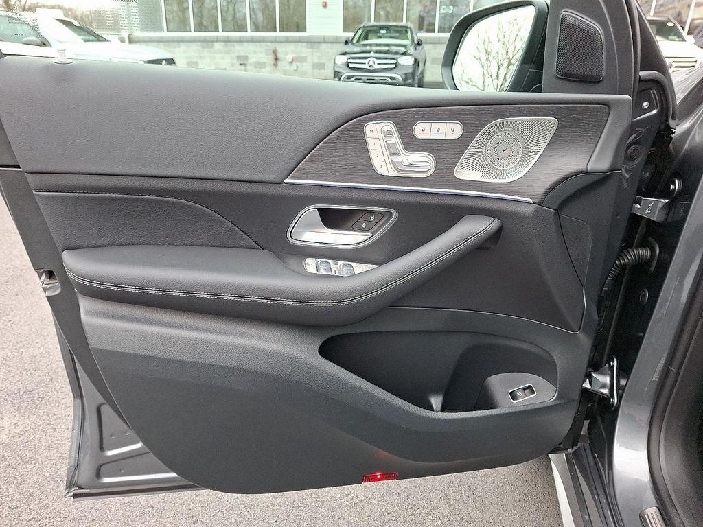 new 2026 Mercedes-Benz GLE 350 car, priced at $78,235